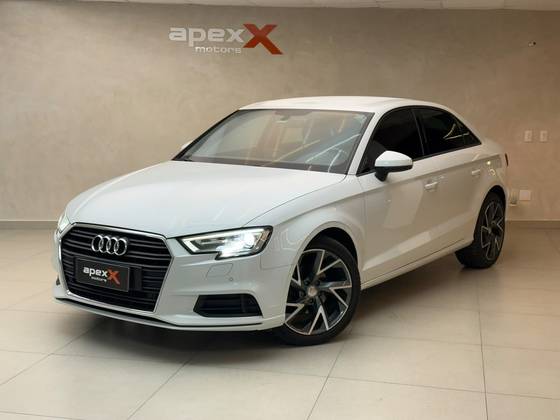 AUDI A3 1.4 TFSI SEDAN AMBIENTE 16V FLEX 4P TIPTRONIC AUDI A3 1.4 TFSI SEDAN AMBIENTE 16V FLEX 4P TIPTRONIC
